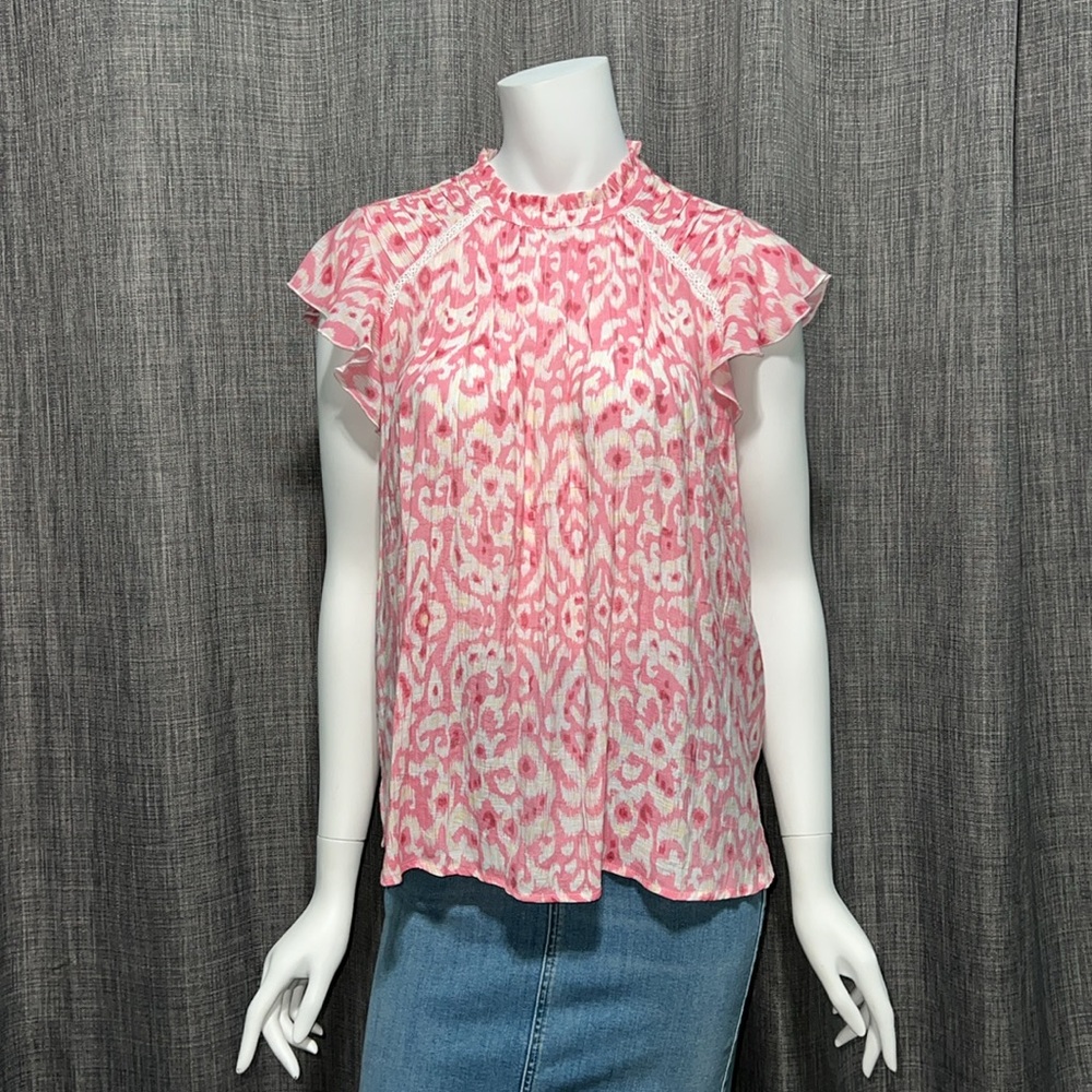 Nanette Lepore Pink and White Printed Flutter Sleeve Blouse - Picture 2 of 10